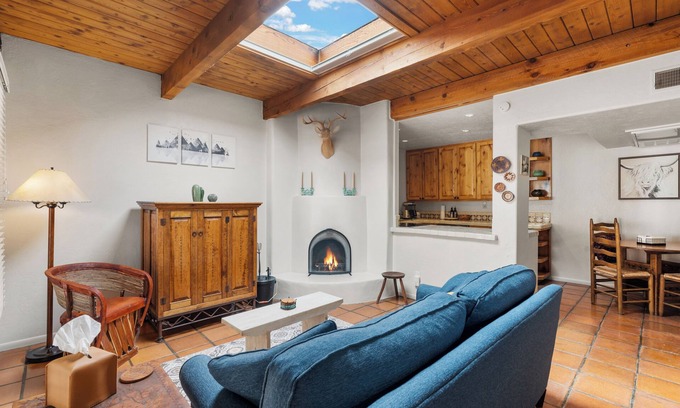 Northeast Santa Fe Hotel | Walk to Downtown, Beautiful Views - Great Location!