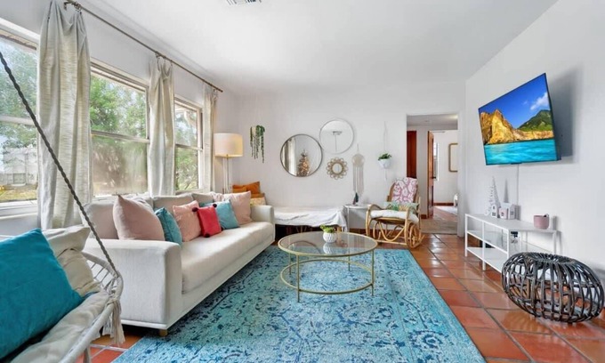 St. Augustine House | Walk to Downtown St. Augustine, Boho Chic Bungalow
