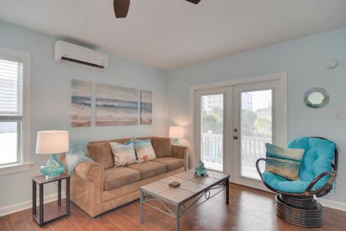 Madeira Beach Apartment | Walk to Madeira Beach Family Resort Condo