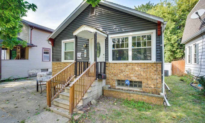Fond du Lac House | Walk to Main St Fond du Lac: Retreat w/Yard