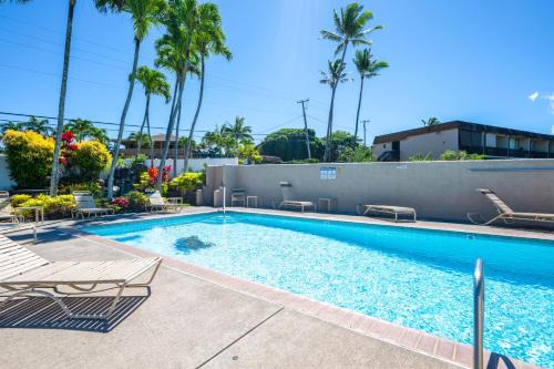 Napili Apartment | Walk to Napili Bay Beach! Mtn-View Lahaina Condo