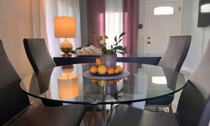 Glendale House | Walk To the Americana! Short Drive Universal,Hollywood, Beverly ect
