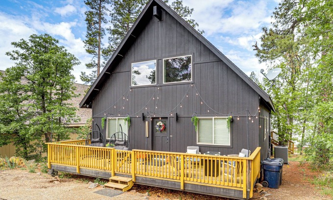 Munds Park House | Walk to Trails: Modern Munds Park Mountain Retreat
