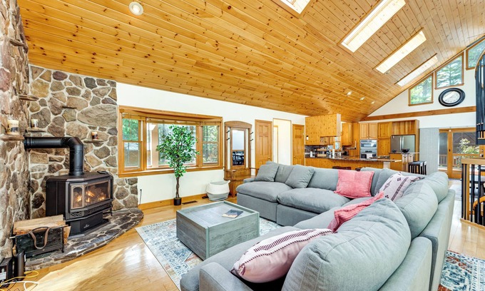 Silver Lake House | Walk to White Lake State Park: Gem w/Ski Locker!