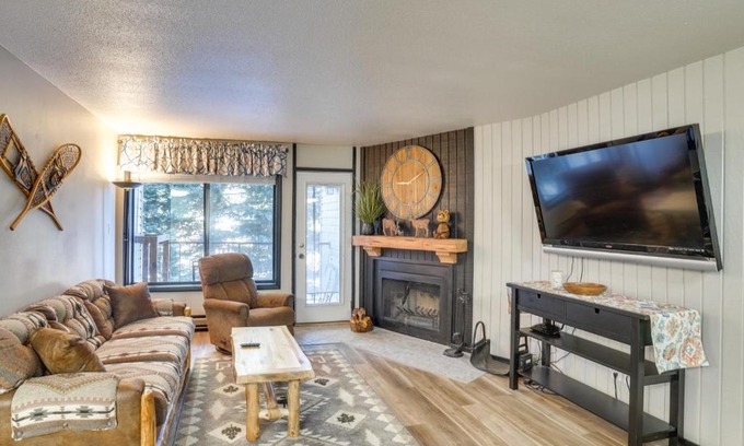 Brian Head Apartment | Walkable Brian Head Condo Steps to Ski Resort!