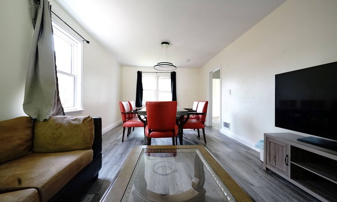 Niagara Falls House | walking distance to the fall
