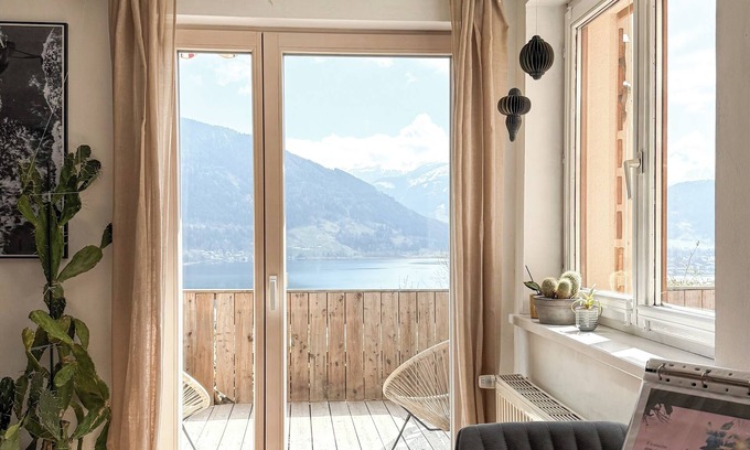 Zell am See Apartment | Wanna Rise Studio