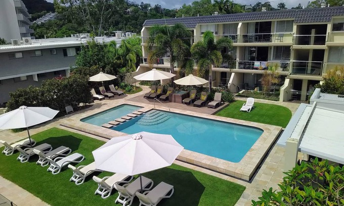 Noosa Heads Apartment | Wantima Hastings St 2 Bedroom A/C 3 Smart TVs unlimited WiFi