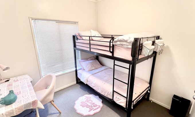 Glen Eden House | Warm house in good Locations fully furnished min stay 30nights