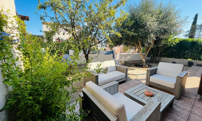 Cap d'Agde Villa | Warm pavilion, Height of Cap D'Agde