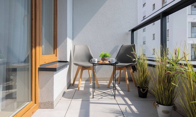 Praga Polnoc Apartment | Warsaw Apartment With Balcony by Renters