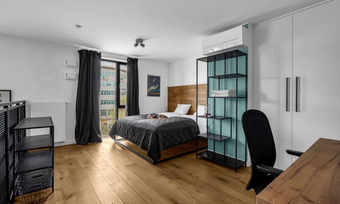 Praga Apartment | Warsaw Targowa Studio - 50m2, Top location - by Rentujemy