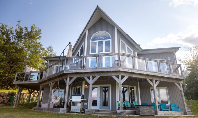 Head of Jeddore House | Water front, kayaking, wildlife, surfing and fresh air