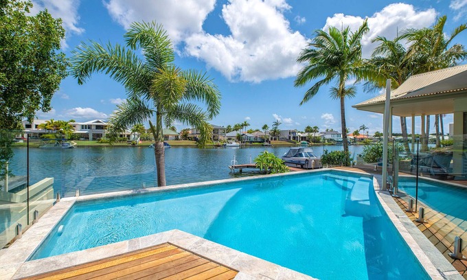 Noosaville Apartment | Water Front Luxury home with sparkling Pool in beautiful Noosa Waters.