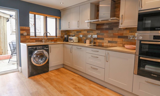 Aberaeron Cottage | Water Street