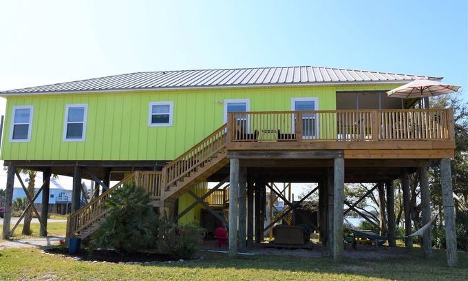 Dauphin Island House | Water views & Pet-friendly; walk to the beach
