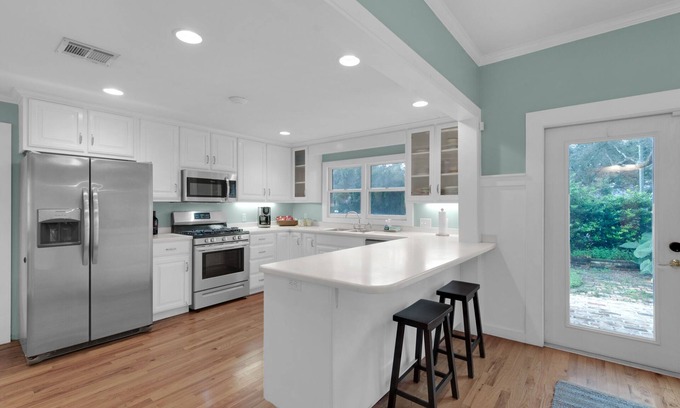 Pensacola House | Waterfront Bayou Grande Home W/private Dock