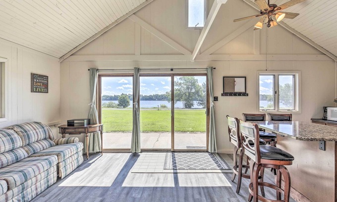 Butternut Cabin | Waterfront Butternut Lake Getaway w/Private Dock!