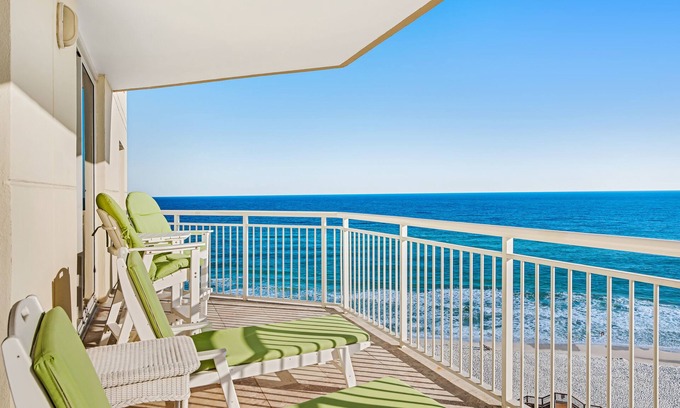 Navarre Beach Condo | Waterfront condo w/ unobstructed Gulf views, shared pool, tennis, & beach access