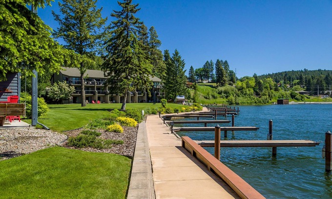 Bigfork Condo | Waterfront condo w/A/C & access to Flathead Lake | Marina Cay Bigfork Waterfront Condo