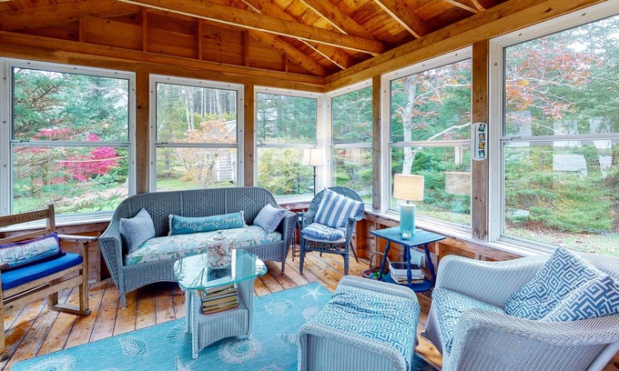 Spruce Head Cottage | Waterfront cottage on Spruce Head Island with dock, beach access, and large yard