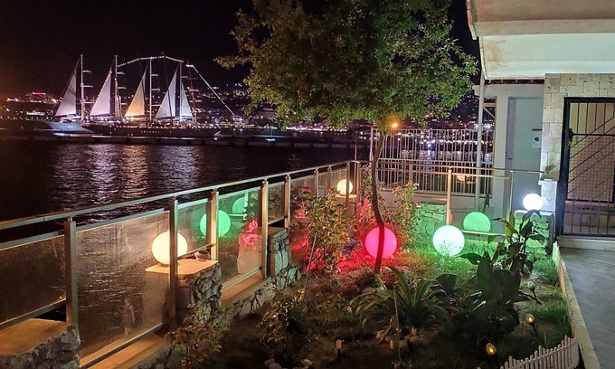 Kusadasi Apartment | Waterfront Flat in Center with stunning view