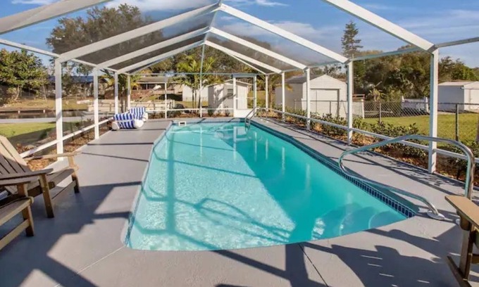 Sebring House | Waterfront Heated Pool Home 2br,2 Ba. 6 mi. from Sebring International Speedway