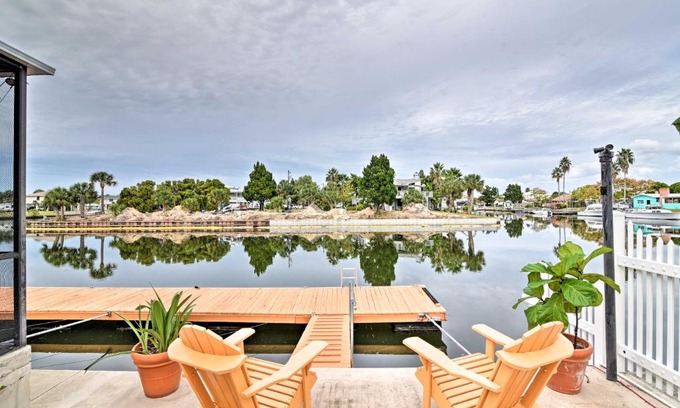 Spring Hill House | Waterfront Hernando Beach Home with 40-foot Dock!