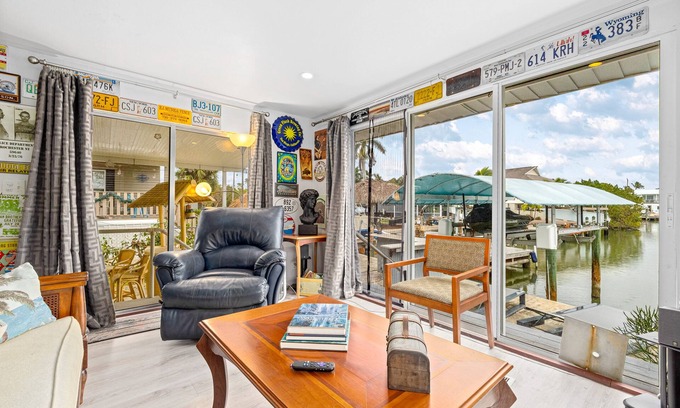 Goodland House | Waterfront home with kayaks, washer/dryer & fast WiFi