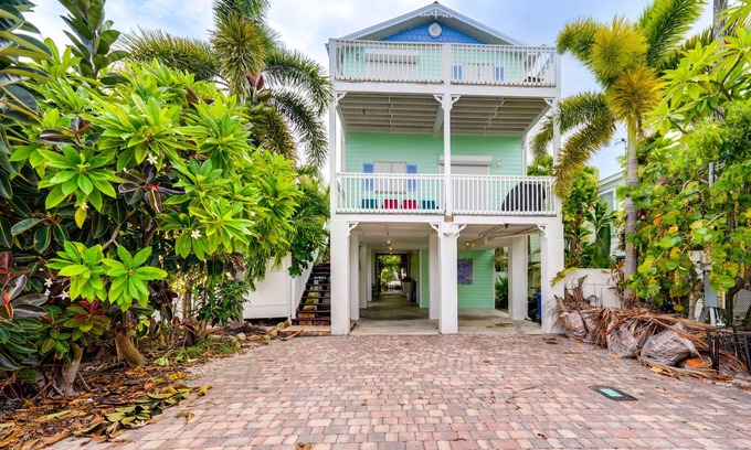 Bay Point House | Waterfront Key West Oasis w/Float Dock!