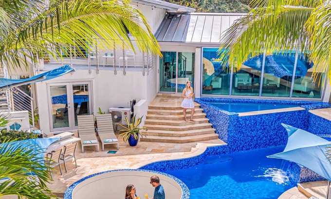 Fort Lauderdale House | Waterfront Oasis/Cascading Pool & Views/Centrally located/Heated Pool/Cascade Key/Residences