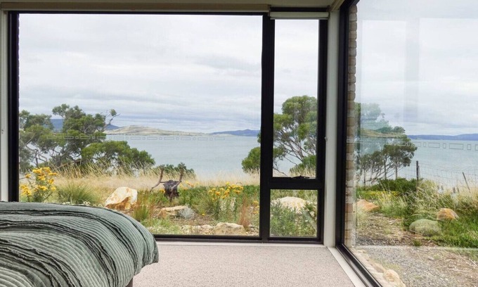 Primrose Sands Apartment | Waterfront `Tupelo` on Primrose Point