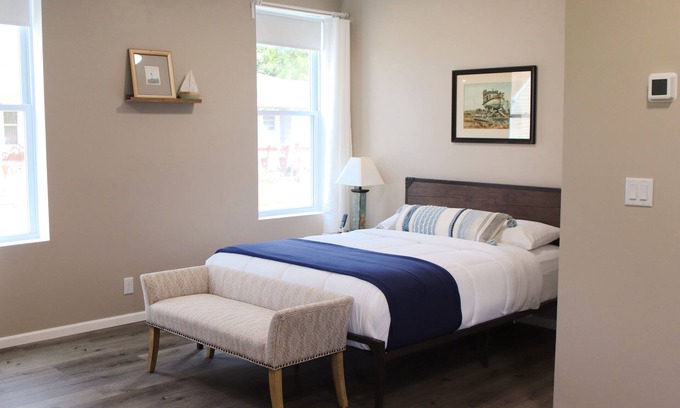 Algoma Apartment | Waterfront view only 2 bedroom hotel style unit in amazing Algoma WiFi, AC