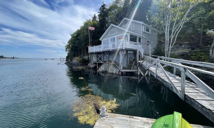 East Boothbay Cottage | Waterfront, views, the sound of open ocean, the tranquility of an idyllic cove
