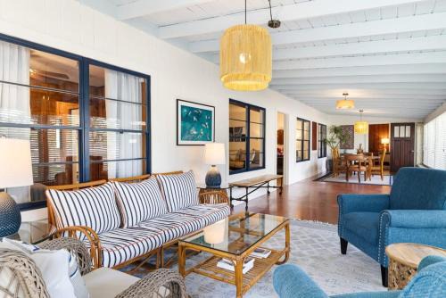 Wimberley House | Waterlily Creekside Getaway