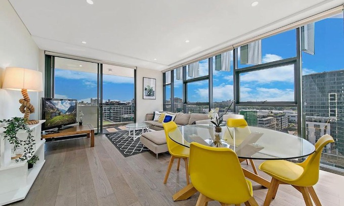 Waterloo Apartment | Waterloo 2BED Apt 10min to CBD+FREE PARKING NWA005