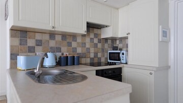 Charmouth Apartment | Waterloo Place in Charmouth
