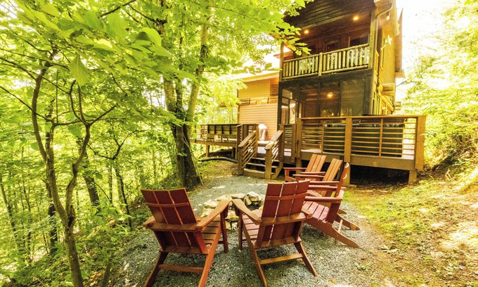 Bryson City Cabin | Watershed 2 - Perfect for a Double Date Retreat or Family Fun!