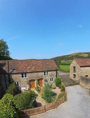 Axbridge House | Wavering
