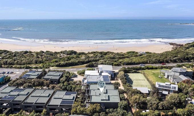 Anglesea House | Waves and Wander Summ