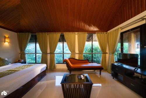 Mananthavady Hotel | Wayanad Kuruva Isles Jungle Resort