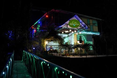 Kalpetta Bed & Breakfast | Wayanad Royal Stream