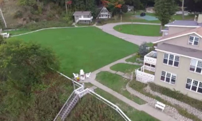 Whitehall Cabin | Weddings, reunions large events on Lake Michigan