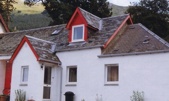 Crianlarich Cottage | Wee cottage at Inverardran House