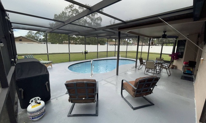 Berkeley Manor House | Weeki Wachee Springs Pool home Mermaid Getaway and Family Retreat.