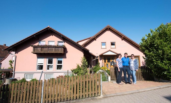 Vendersheim House | Weingut und Gästehaus Wetzler