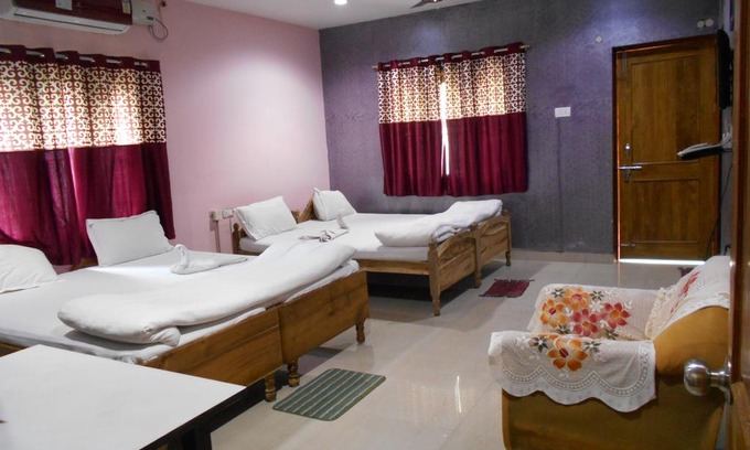 Bhubaneshwar Hotel | WeKare Guest House