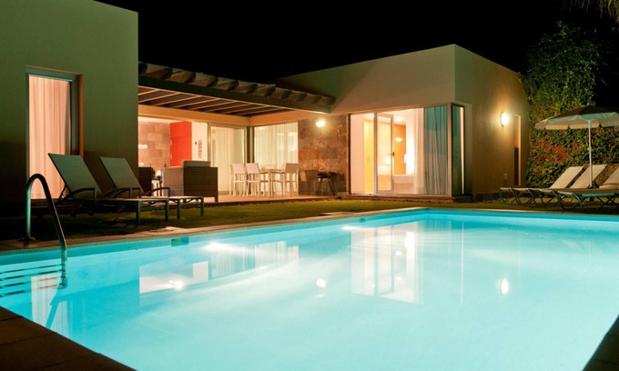 Salobre House | Welcome to this comfortable vacation home with pool for an unforgettable vacation.