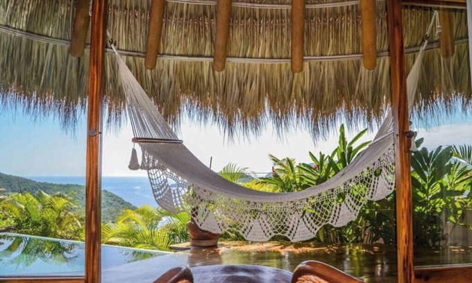Playa Las Gatas Villa | Welcome to Amuleto, live a new experience by renting the entire Villa in Zihua