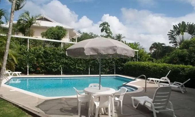 Plymouth House | Welcome to BluBell Villa